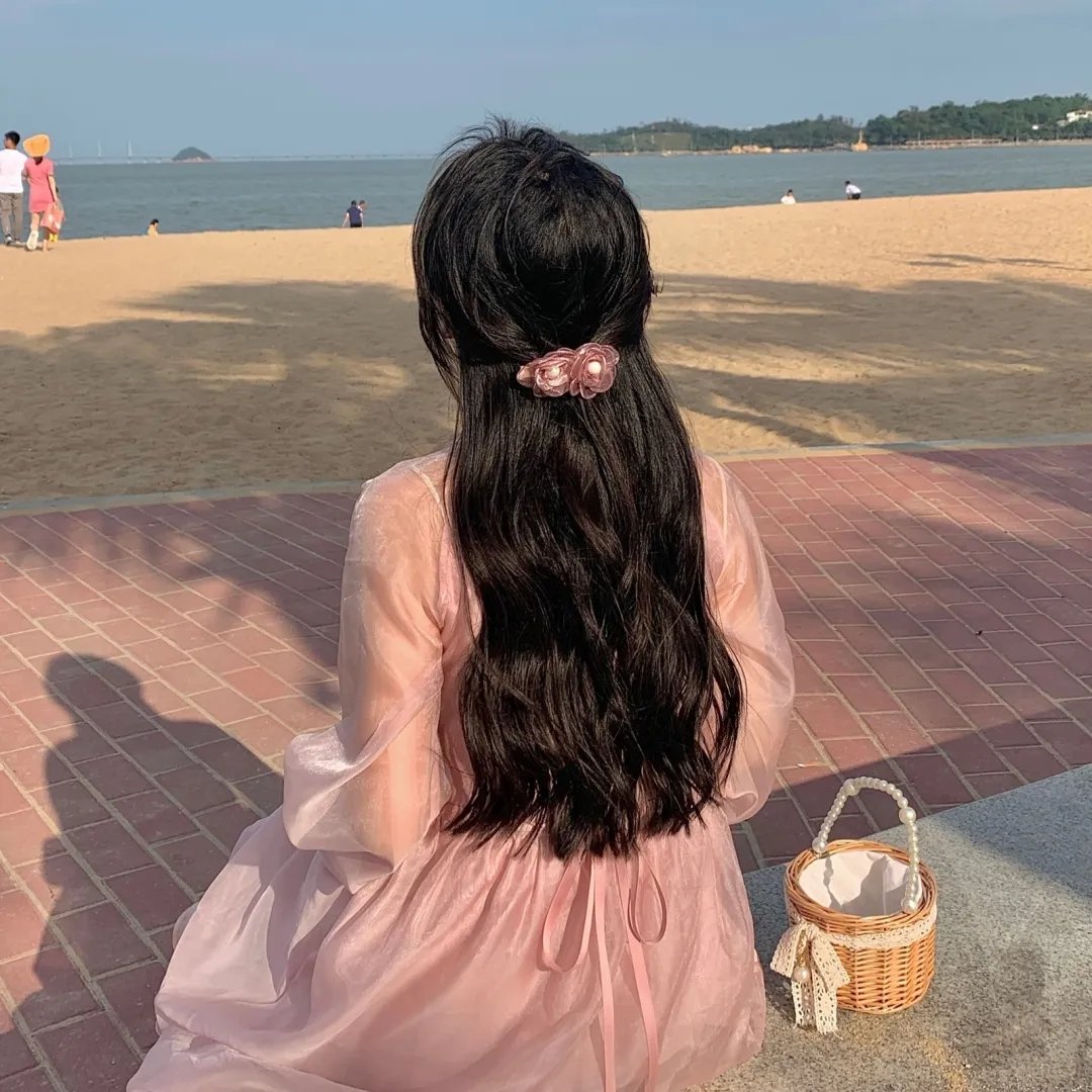 生活艰难所以快乐
